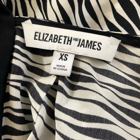 Elizabeth and James Zebra Print Silk Top Size XSmall - Picture 3 of 4